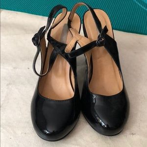 🚨 Urban Outfitters Patent Black Heels 🚨